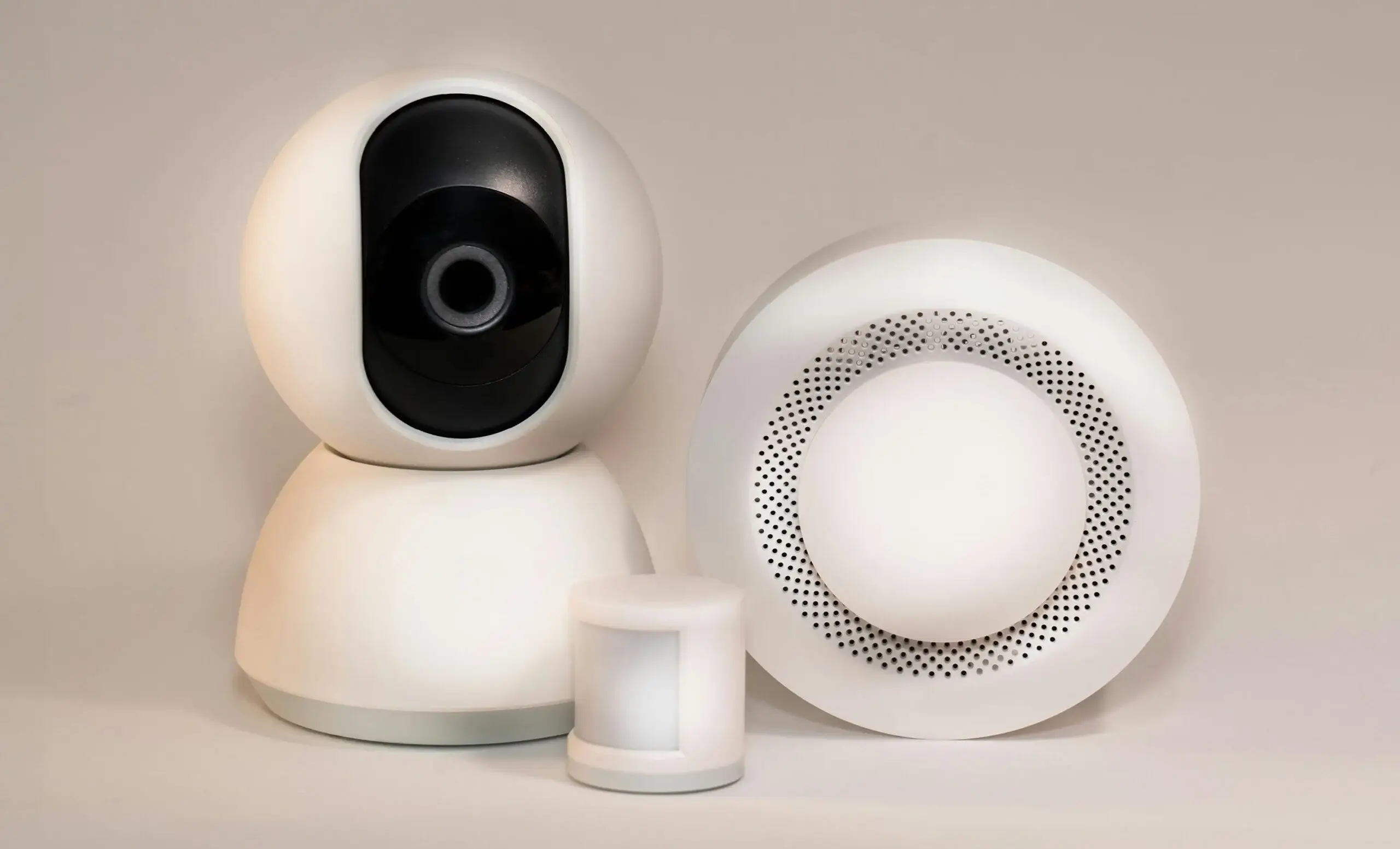 Professional CCTV camera installation in Dubai, including home and office security setup, monitoring systems, and maintenance by certified technicians.